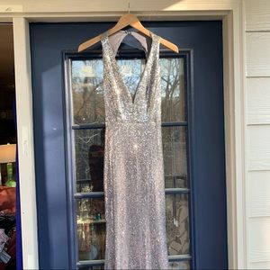 Long sequin dress, backless!